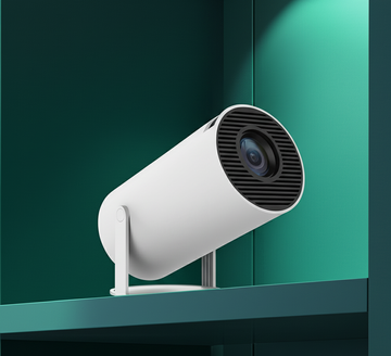 Mini highlight coating lens projector